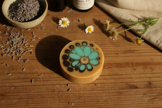 Hippy Daze round bar - flat on maker's table